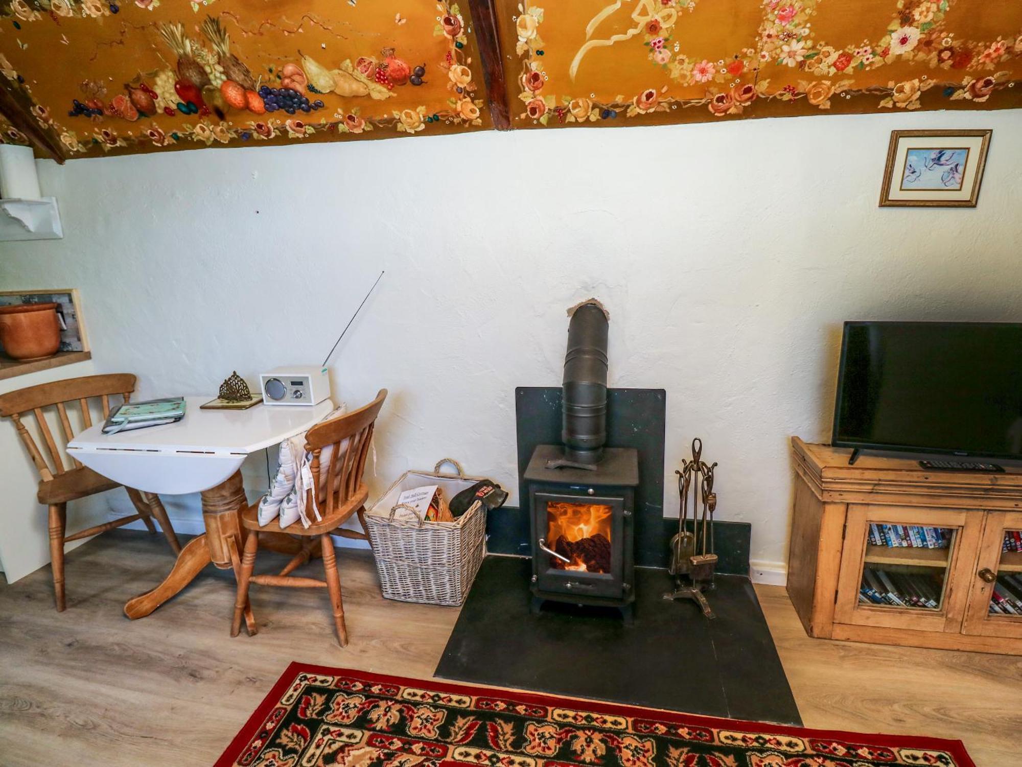 Toad Hall Cottage ทอตเนส ภายนอก รูปภาพ
