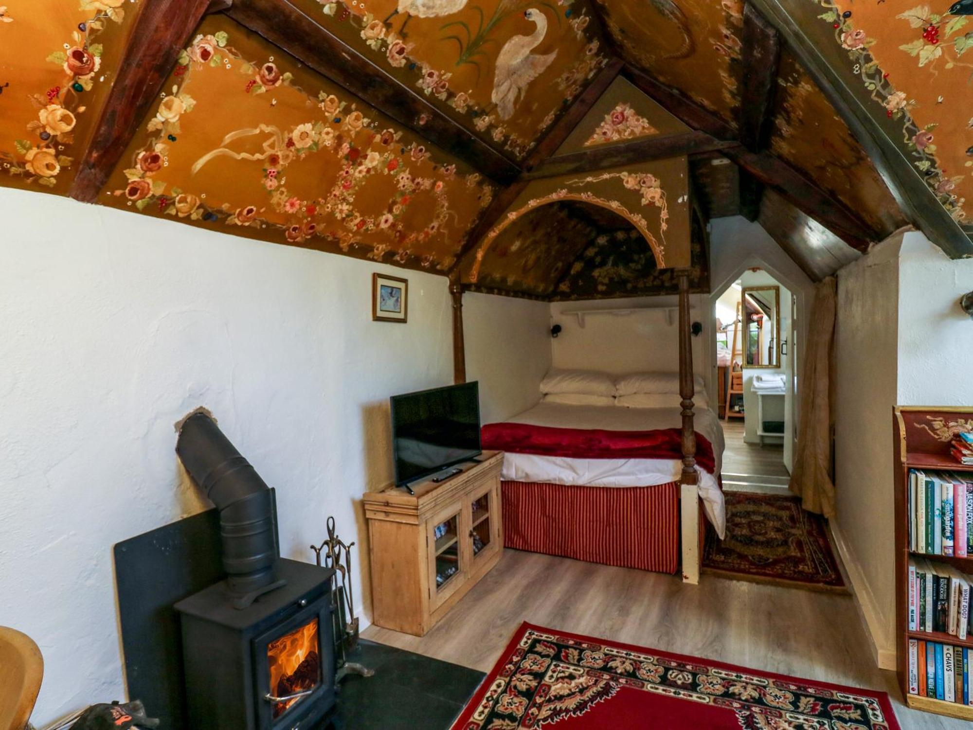 Toad Hall Cottage ทอตเนส ภายนอก รูปภาพ
